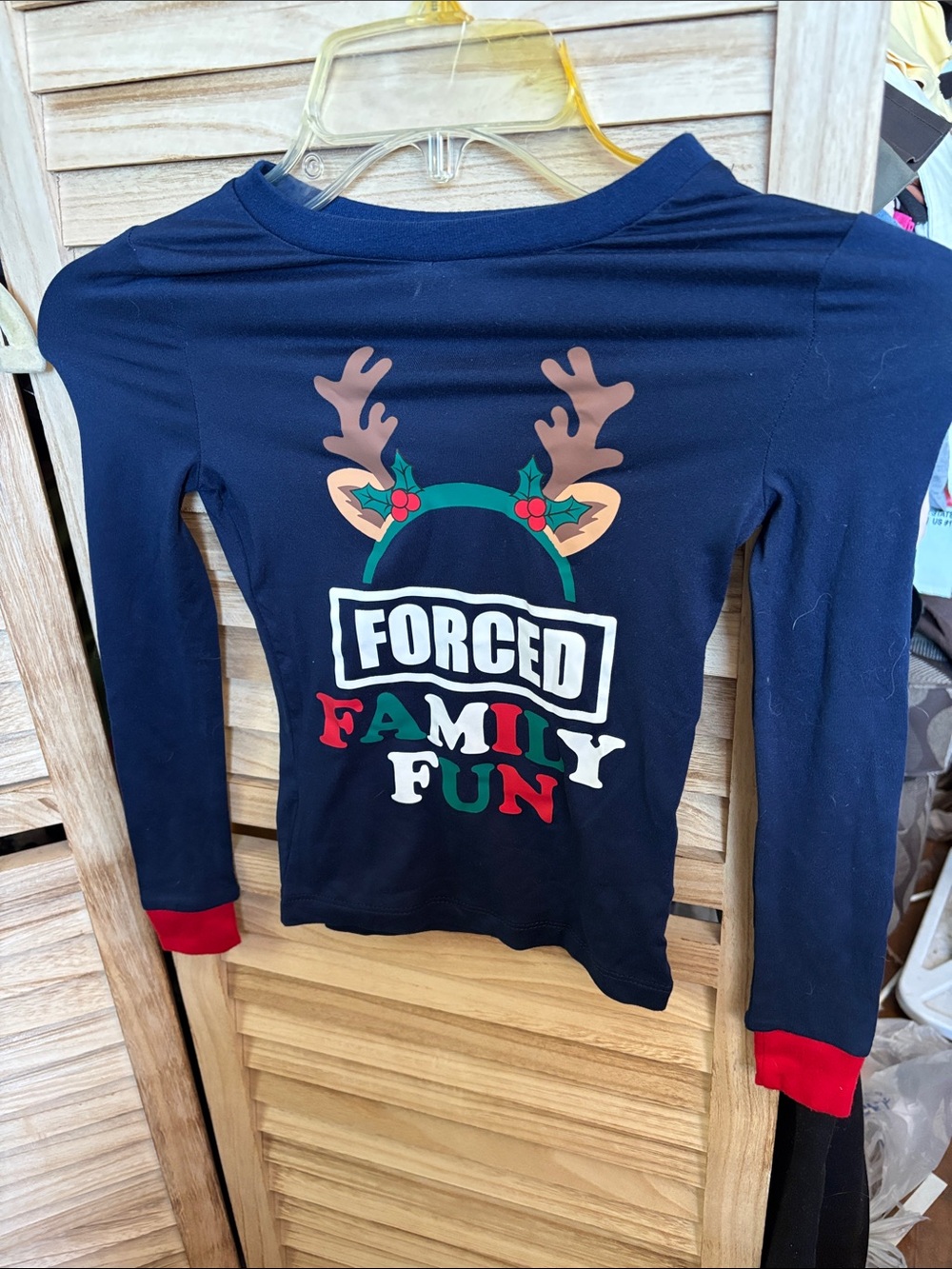 Holiday Time Navy Long-Sleeve 'Forced Family Fun' Kids Sleep Tee Red Cuffs 6